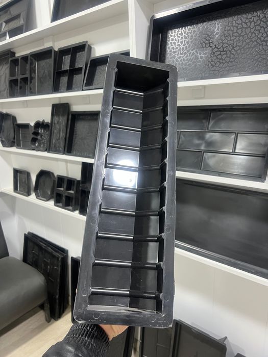 Форма термопонелей и брусчаток