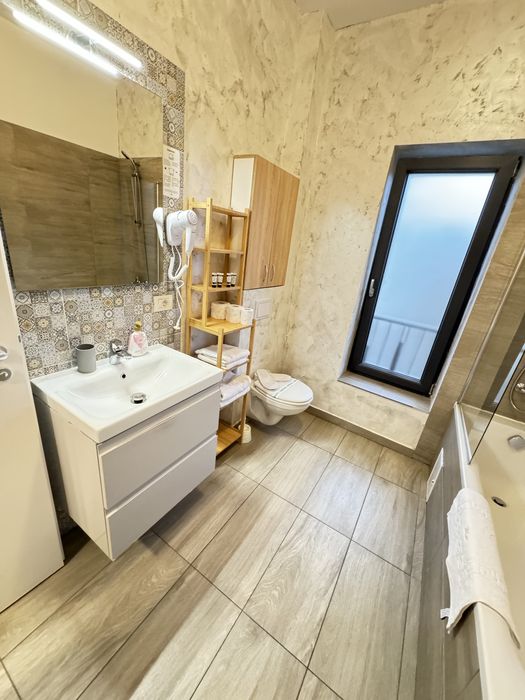 TM Cazare Apartamente Noi Regim Hotelier 2-3 Cam Centru Iulius