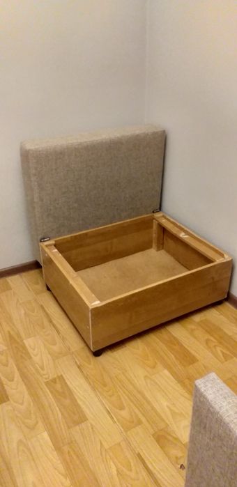 Разборный диван.