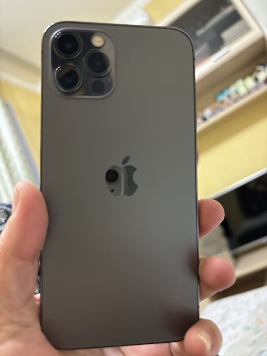 iPhone 12 pro память 128