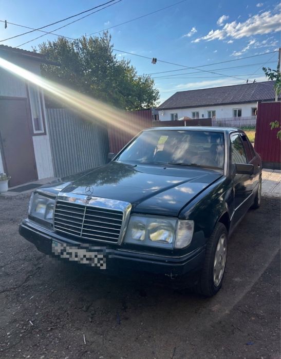 Mercedes Benz W124