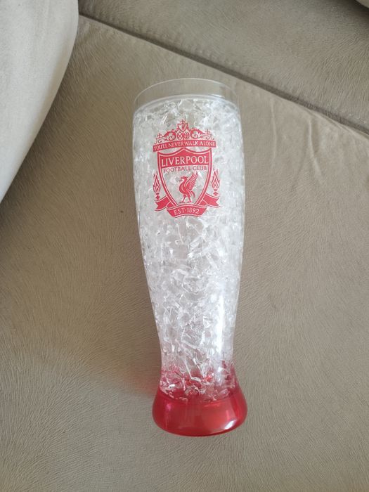 Висока чаша за бира на Liverpool