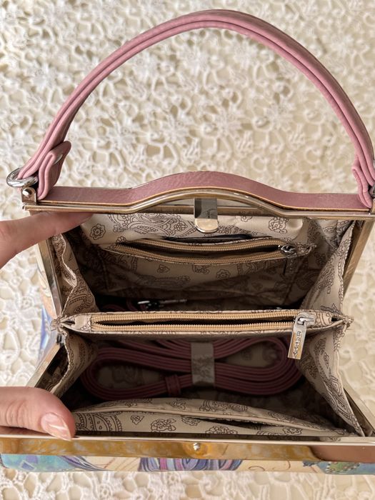 Продам кожаные сумки в хорошем состоянии