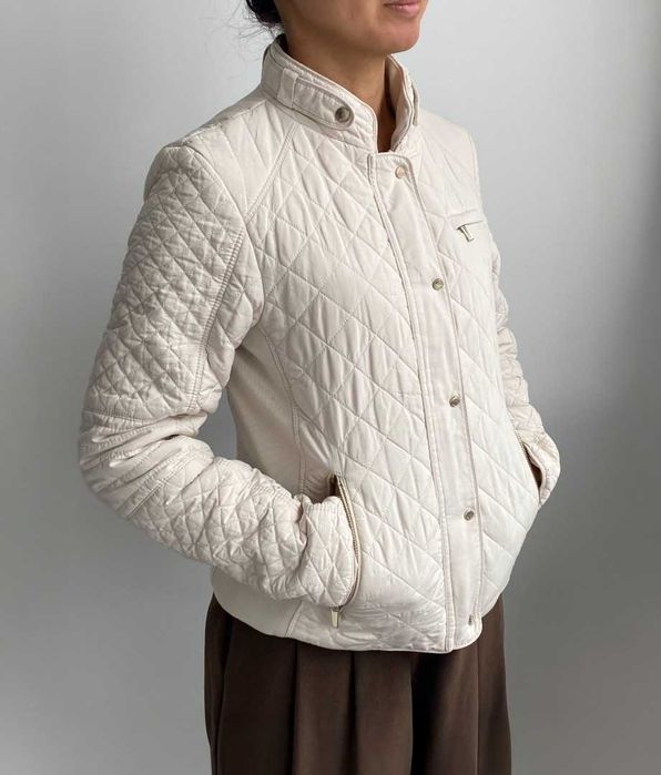 Белая куртка Zara