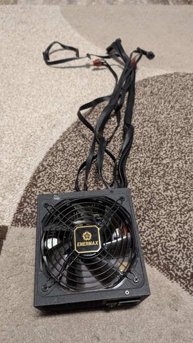 Sura calculator Enermax 550w