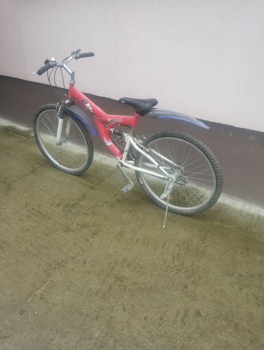 Vînd sau schimb bicicleta