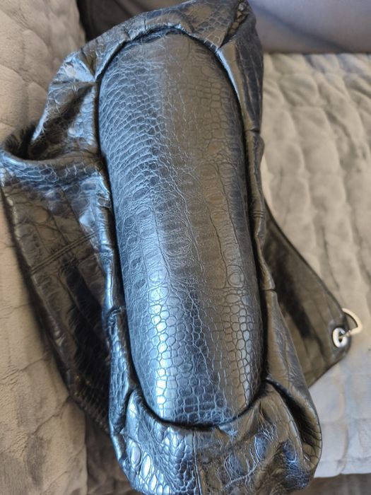 Продавам чанта качествена естествена кожа