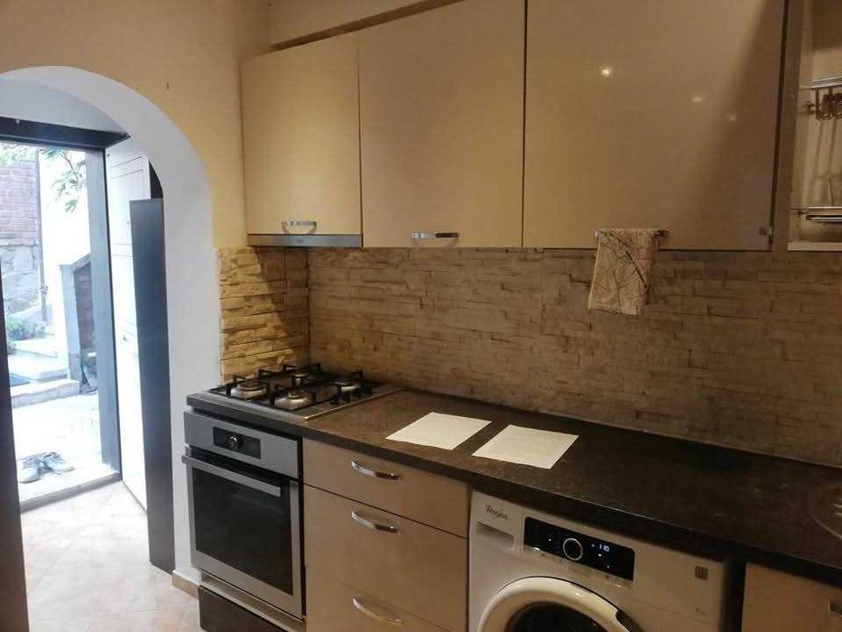 Двустаен апартамент под наем | Кършияка | 300€