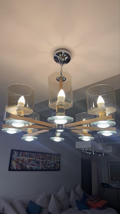 Люстра на 8 рожков