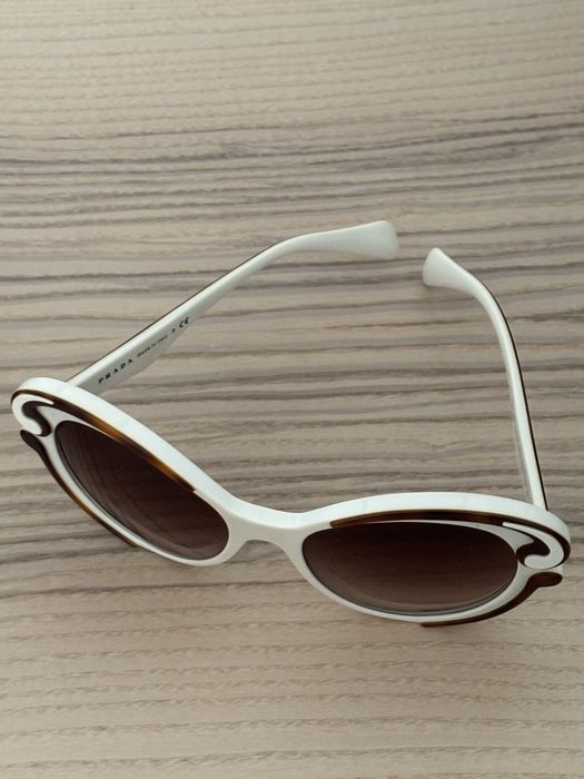 Ochelari de soare Prada
