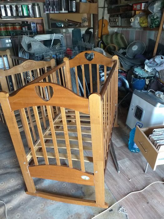 Детская кроватка