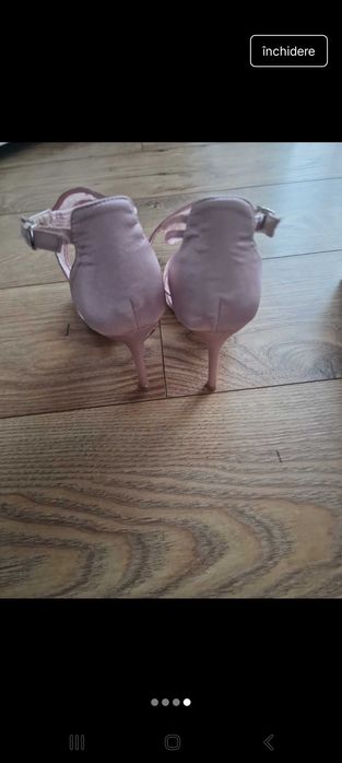 Sandale cu toc elegante Quiz