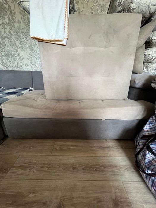 Продам диван трасформер 7 м