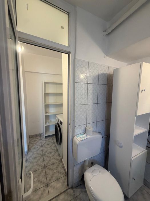 De închiriat apartament cu 3 camere – zonă centrală, Târgu Jiu