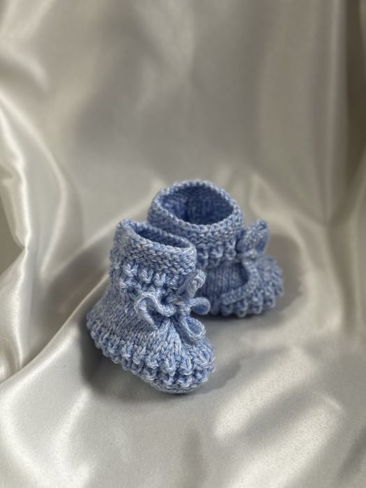 Детские вязаные пинетки