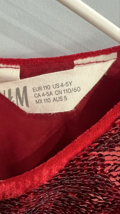 Платье красное на девочку