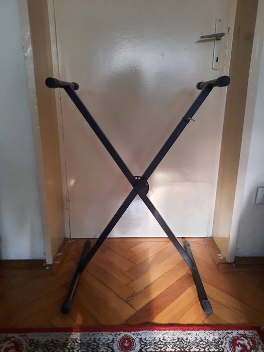 Vând urgent orgă Yamaha YPT-260 nouă