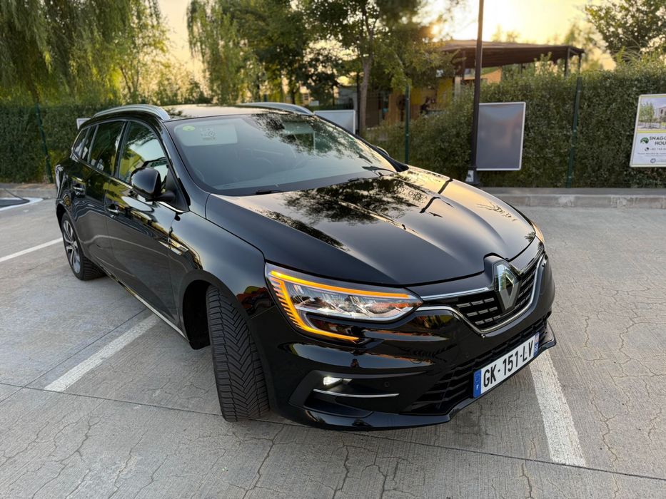 RENAULT Megane 2022 — imagine 2