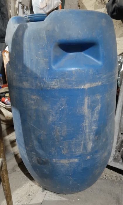 Продам бочку на 150 л.