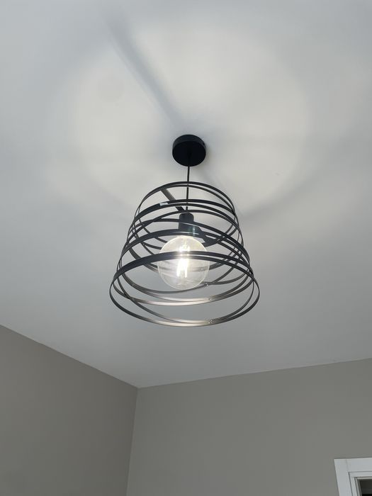 Plafonieră  spirală metalică neagră