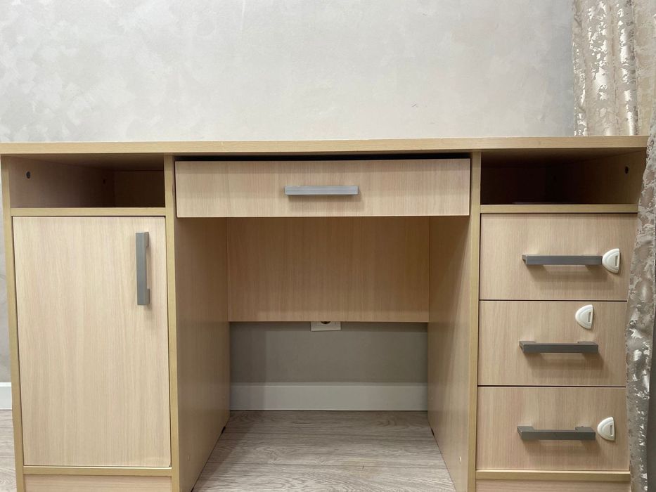 Журнальный стол буу