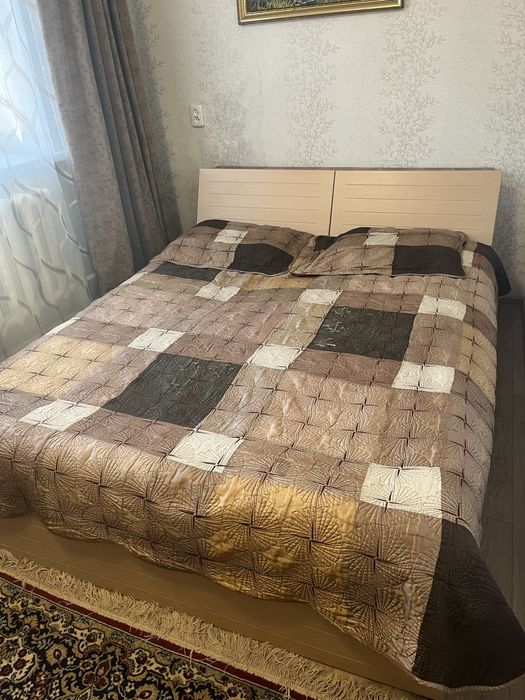 Кровать двуспальная б/у