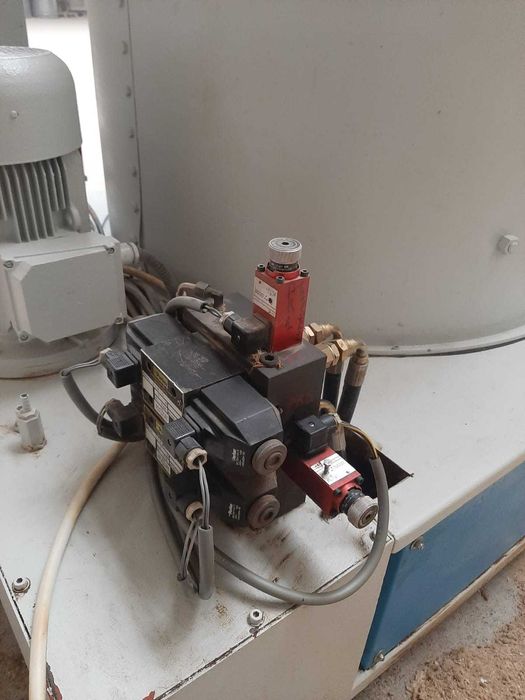 Masina de produs brichete din rumegus