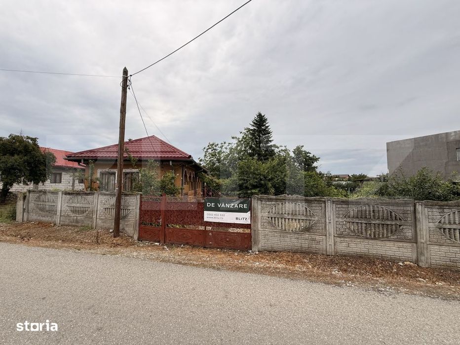 Teren IV 1.308 mp, cu casa veche si grajd, dubla deschidere, zona Prea