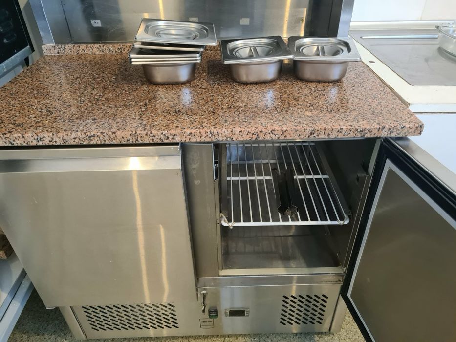 Frigider horeca cu 2 usi