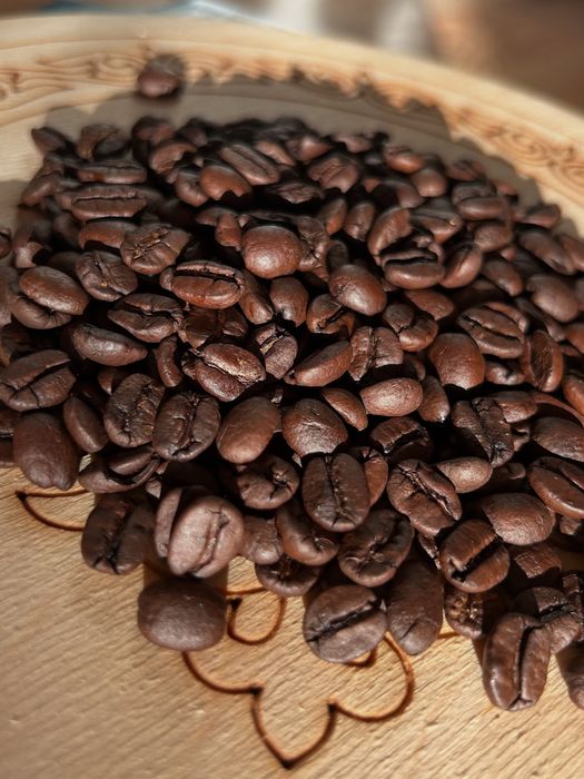 Кофе свежей обжарки.