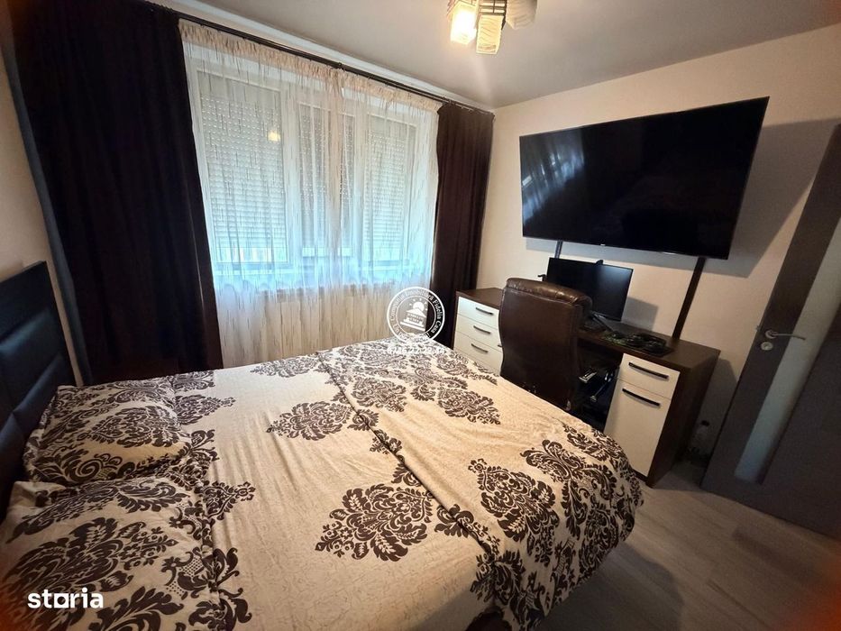Apartament cu 3 camere decomandat Alexandru 74 mp
