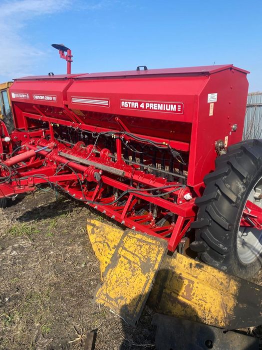 Продам сеялку Астра-4 премиум