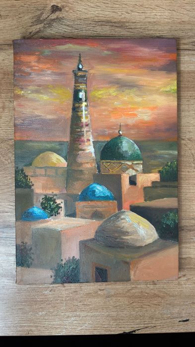 4 ta devorga osiladigan kartinalar, hammasi qo’lda chizilgan.
