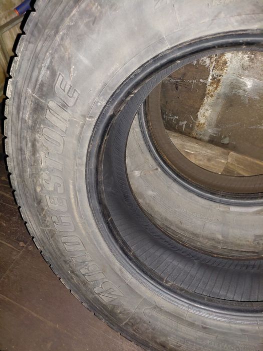 Продам шины Bridgestone б/у