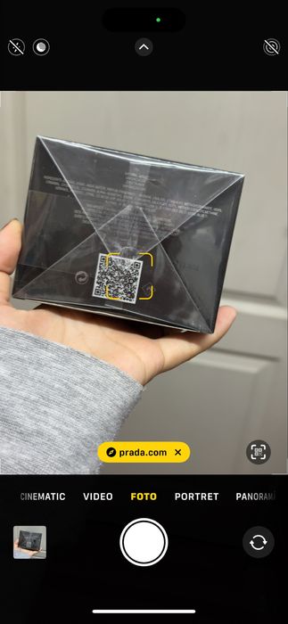 L’homme prada l’eau