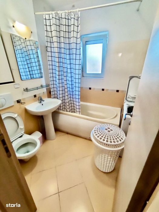 Apartament 3 camere, 66mp utili, 2 locuri parcare - Zona Aradului