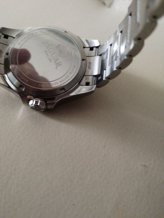 Jaguar executive diver