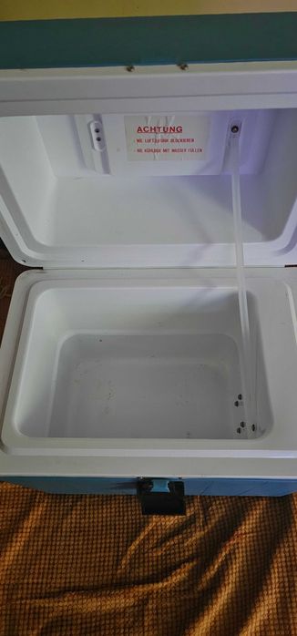 lada frigorifica la 12 v priza masinii