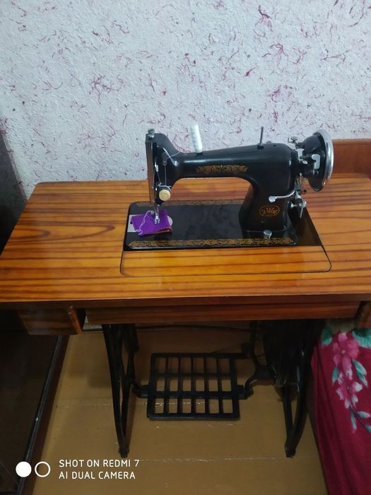 Продается швейная машина производства Беларусь