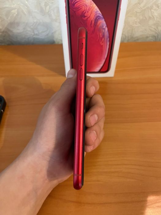 iPhone XR 128 GB — отличное состояние!