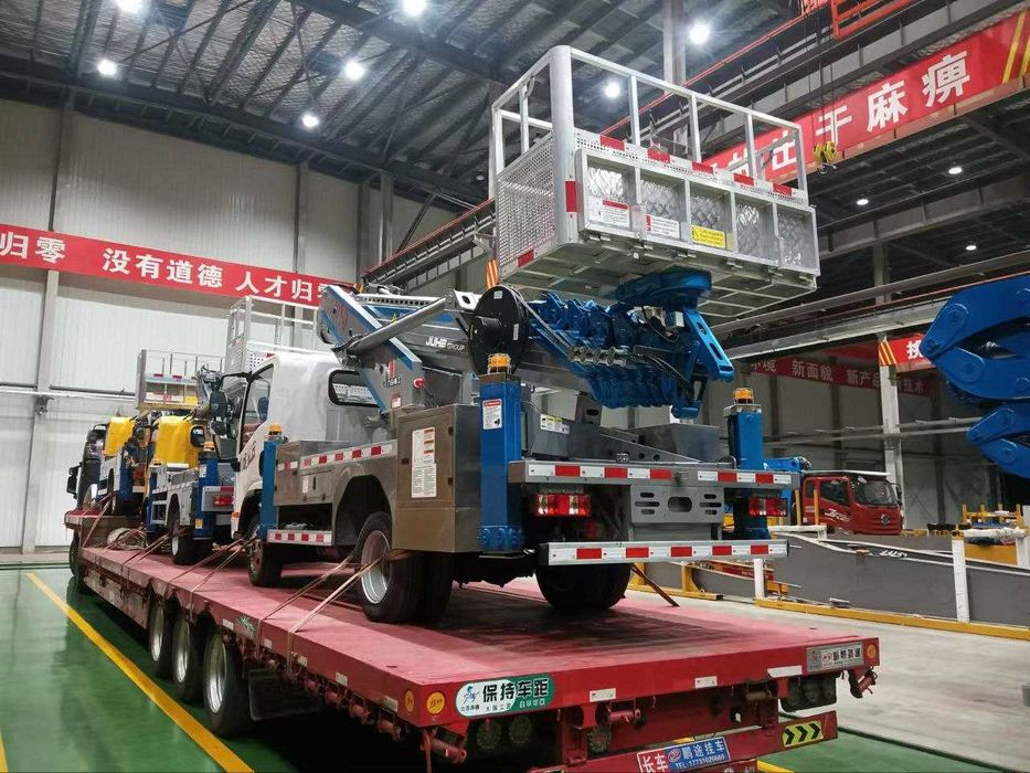 В наличии!!! Автовышка Faw 32м