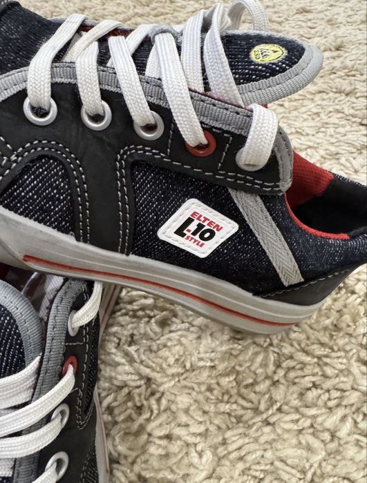 Adidasi protectie elten