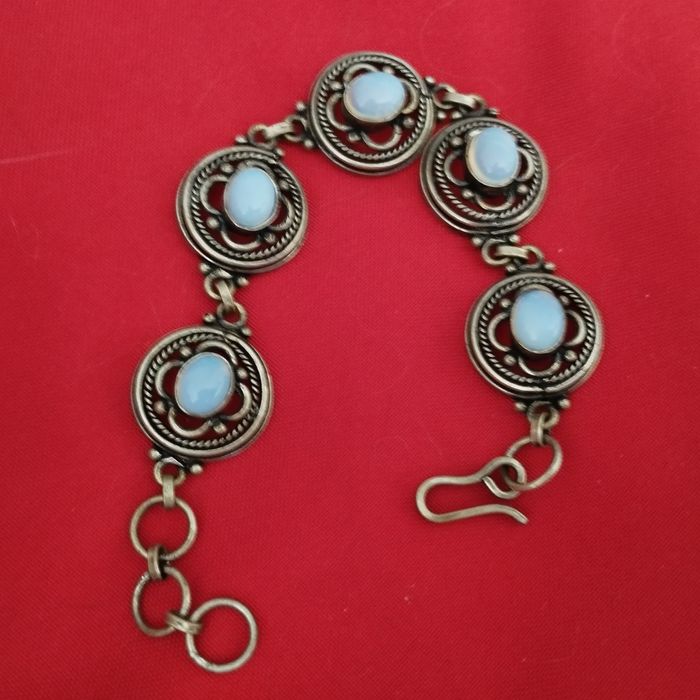 Браслет из мельхиора