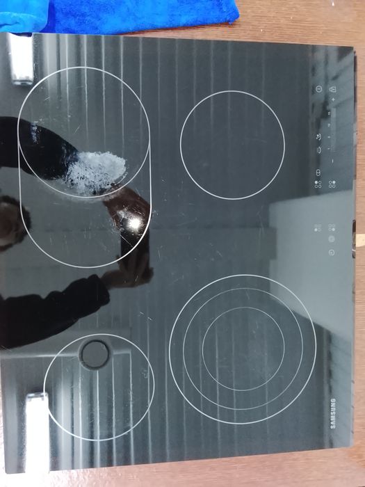 Продается электрическая варочная поверхность