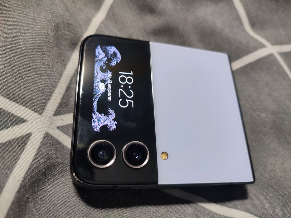 продам Samsung z flip 4