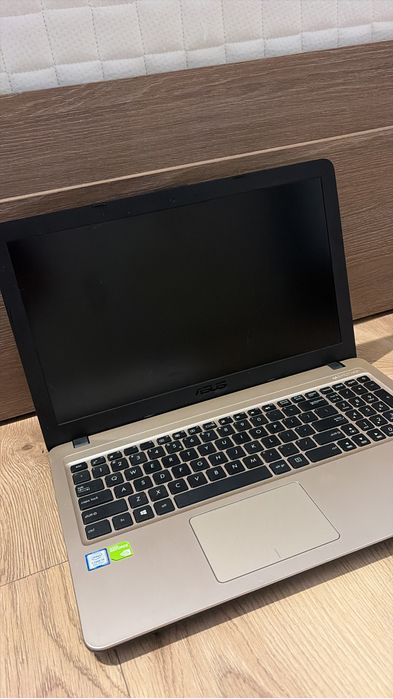 Laptop Asus