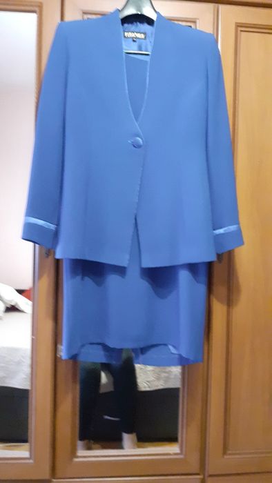 Комплект рокля със сако