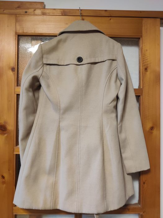 Palton crem Stradivarius