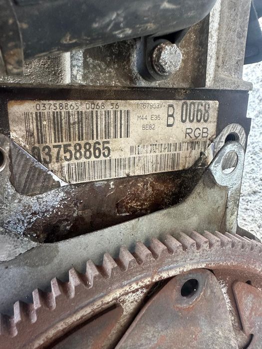 Двигатель bmw e36 z3 M44 1.9l m44b19