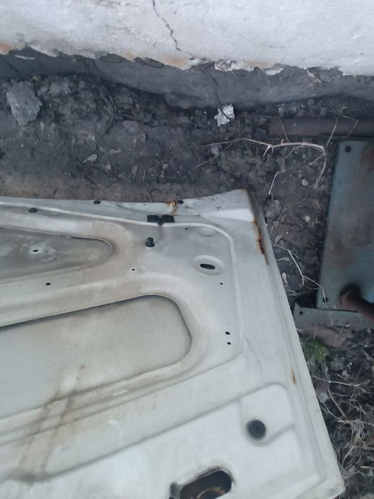 Капот на лада Ларгус